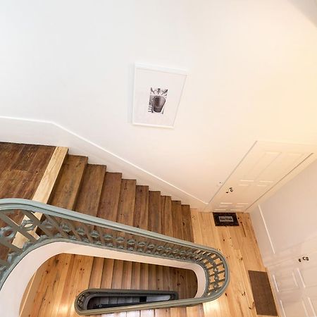Lovelystay - Cativo Mezzanine Studio Porto Luaran gambar