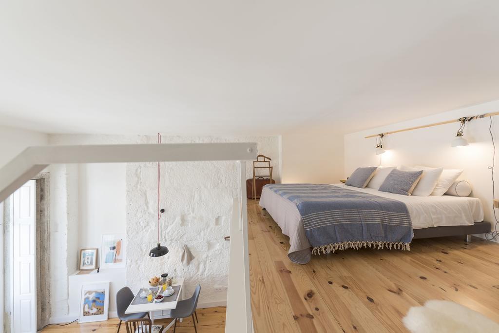 Lovelystay - Cativo Mezzanine Studio Porto Luaran gambar
