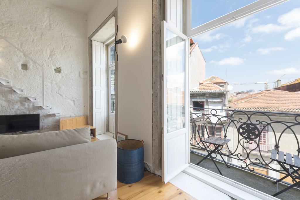 Lovelystay - Cativo Mezzanine Studio Porto Luaran gambar