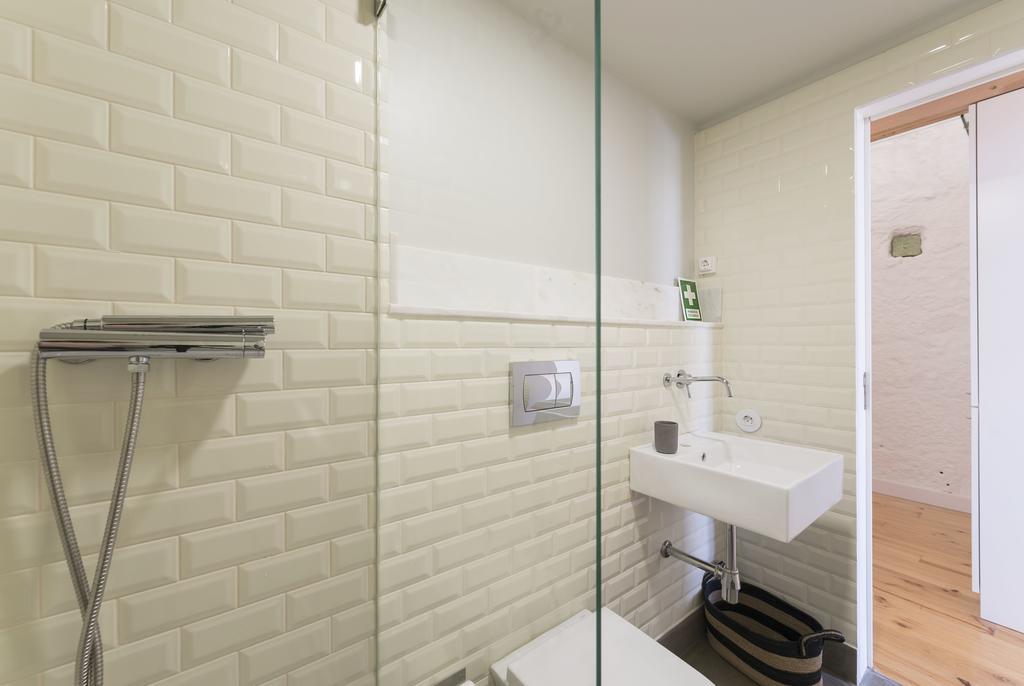 Lovelystay - Cativo Mezzanine Studio Porto Luaran gambar